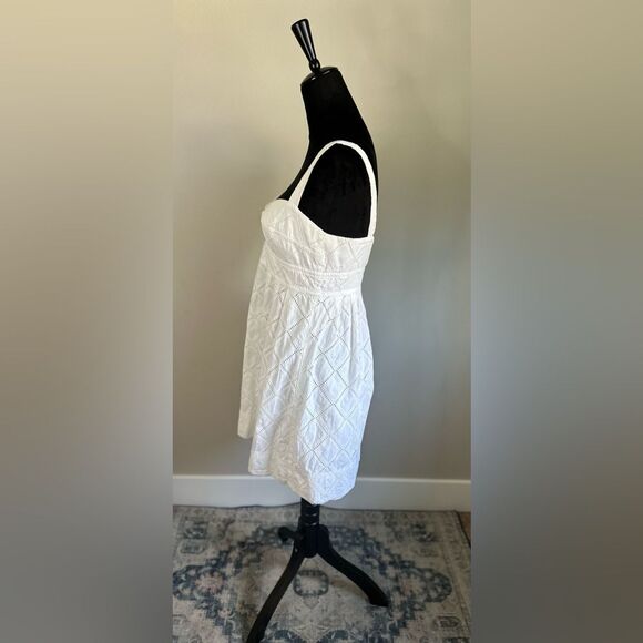 Trina Turk Women's Cut Trellis Lucia Eyelet Lace Short Tank Sun Dress Size 8 - Picture 3 of 9